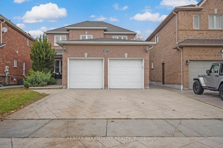Photo 1 at 6371 Ormindale Way, East Credit, Mississauga