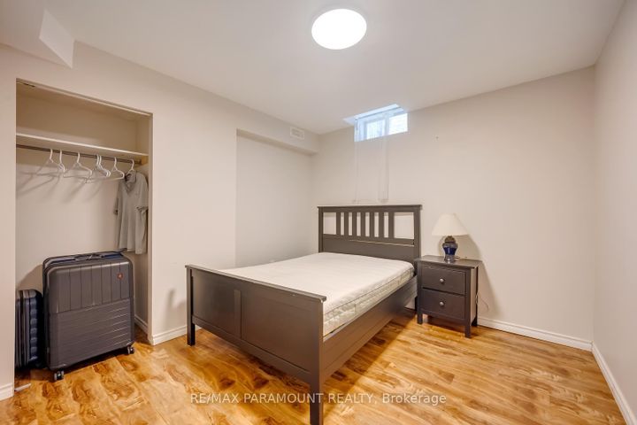 Photo 38 at 6371 Ormindale Way, East Credit, Mississauga