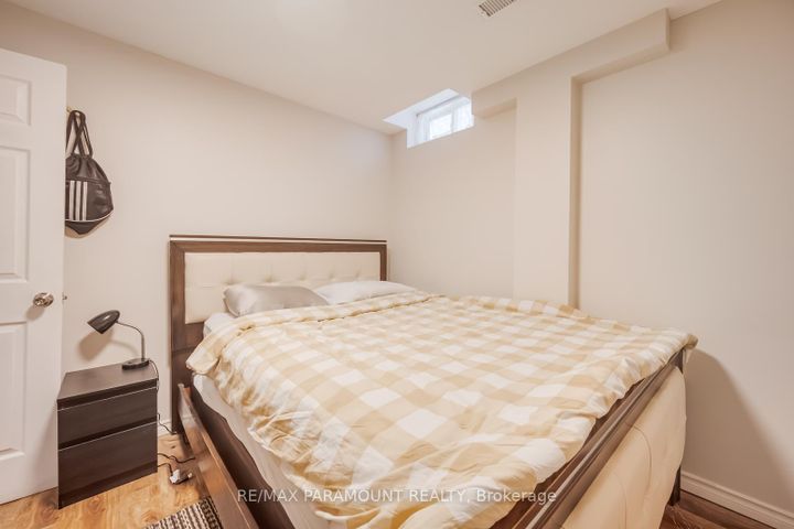 Photo 41 at 6371 Ormindale Way, East Credit, Mississauga