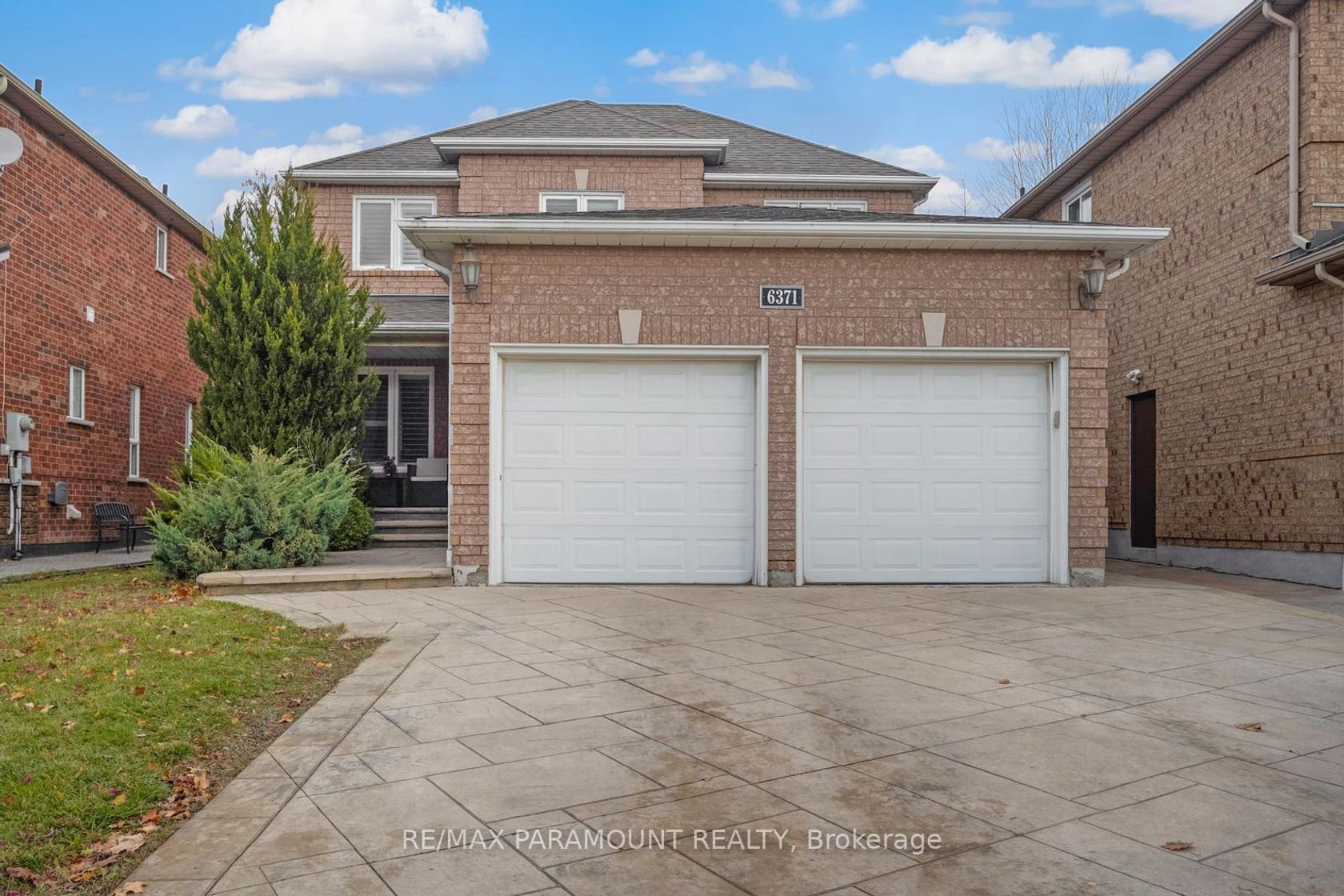 6371 Ormindale Way, East Credit, Mississauga by Loree Meneguzzi Real Estate 6371 Ormindale Way, East Credit, Mississauga