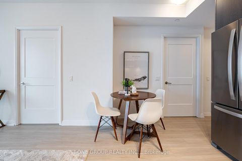 Photo 10 at 2206 - 25 Holly Street, Mount Pleasant East, Toronto