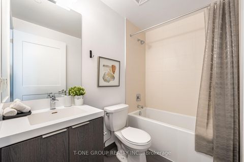 Photo 18 at 2206 - 25 Holly Street, Mount Pleasant East, Toronto