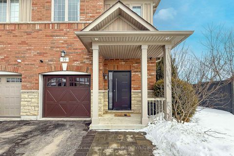 Photo 2 at 19 Waterlily Trail, Schomberg, King