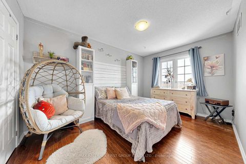 Photo 19 at 19 Waterlily Trail, Schomberg, King