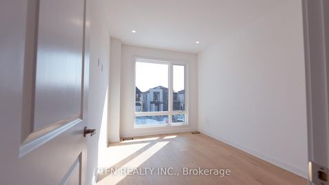 Photo 19 at 12 Imogene Court, Langstaff, Richmond Hill