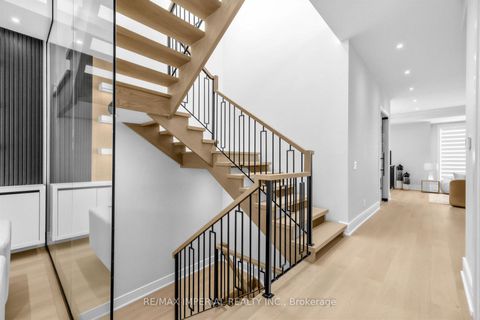 Photo 13 at 68 Lynnhaven Road, Lawrence, Toronto