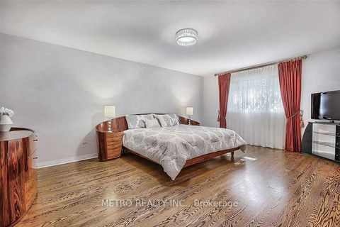 Photo 16 at 17 Twin Circle Court, Branson, Toronto