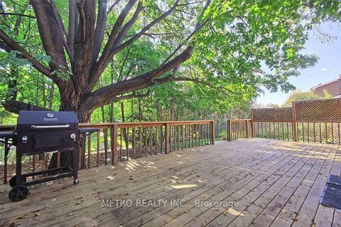 Photo 35 at 17 Twin Circle Court, Branson, Toronto