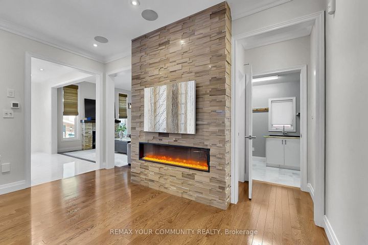 Photo 6 at 67 Trudeau Drive, Vellore Village, Vaughan