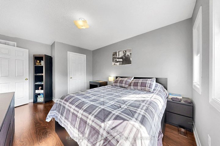 Photo 21 at 67 Trudeau Drive, Vellore Village, Vaughan