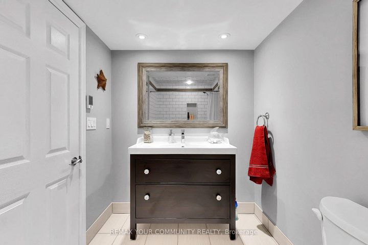 Photo 29 at 67 Trudeau Drive, Vellore Village, Vaughan