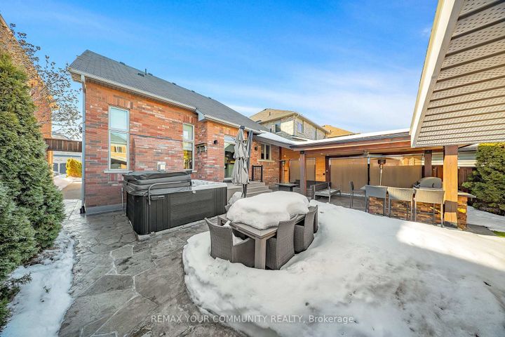 Photo 34 at 67 Trudeau Drive, Vellore Village, Vaughan