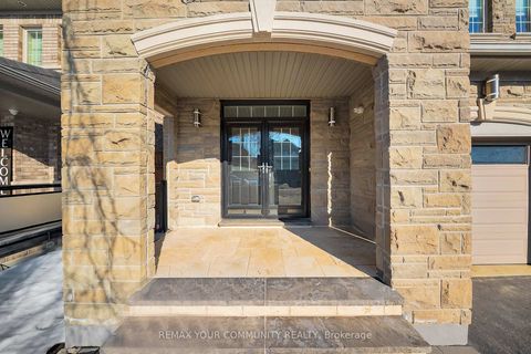 Photo 2 at 67 Trudeau Drive, Vellore Village, Vaughan