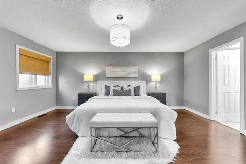 Photo 15 at 67 Trudeau Drive, Vellore Village, Vaughan