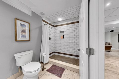 Photo 30 at 67 Trudeau Drive, Vellore Village, Vaughan