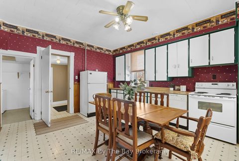 Photo 6 at 10 Wellington Street E, Creemore, Clearview