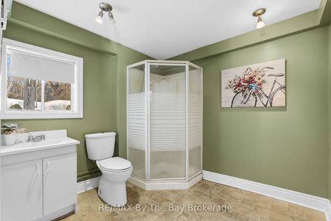 Photo 8 at 10 Wellington Street E, Creemore, Clearview