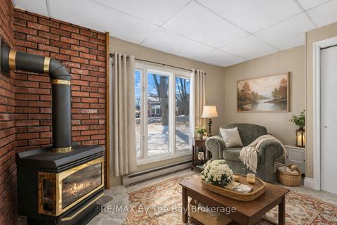 Photo 11 at 10 Wellington Street E, Creemore, Clearview