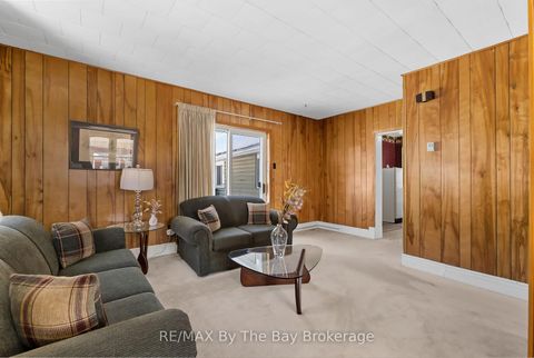 Photo 14 at 10 Wellington Street E, Creemore, Clearview