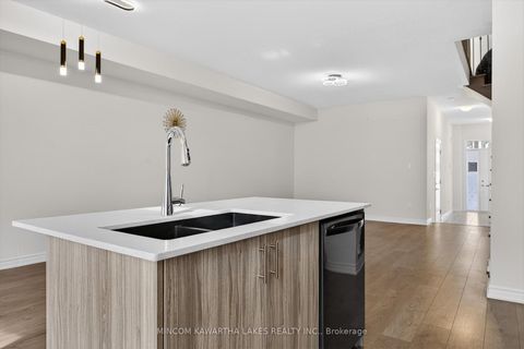 Photo 13 at 348 Okanagan Path, Donevan, Oshawa