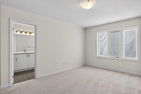 Photo 18 at 348 Okanagan Path, Donevan, Oshawa