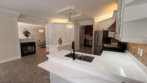 Photo 10 at 180 Kimber Crescent, East Woodbridge, Vaughan