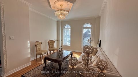 Photo 13 at 180 Kimber Crescent, East Woodbridge, Vaughan