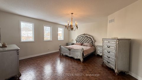 Photo 19 at 180 Kimber Crescent, East Woodbridge, Vaughan