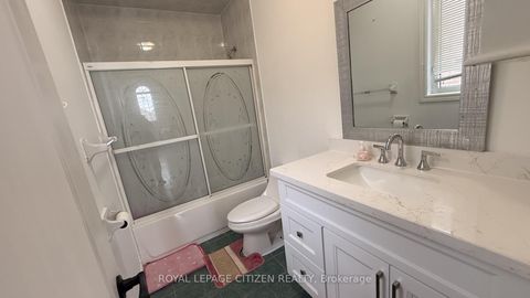 Photo 25 at 180 Kimber Crescent, East Woodbridge, Vaughan