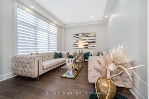 Photo 3 at 176 First Nations Trail, Kleinburg, Vaughan