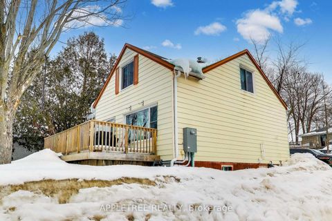 Photo 0 at 147 Berczy Street, Codrington, Barrie