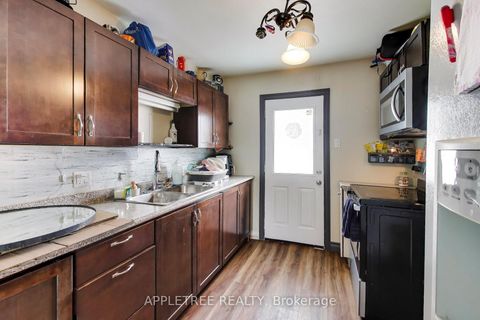 Photo 7 at 147 Berczy Street, Codrington, Barrie