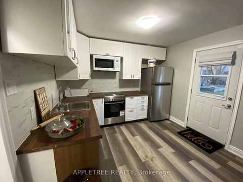 Photo 10 at 147 Berczy Street, Codrington, Barrie