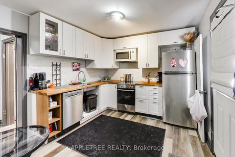 Photo 11 at 147 Berczy Street, Codrington, Barrie