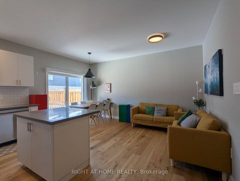 Photo 7 at 22 Westwood Avenue, Painswick South, Barrie