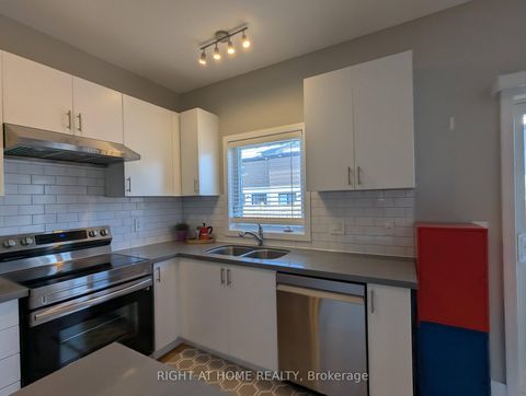 Photo 9 at 22 Westwood Avenue, Painswick South, Barrie