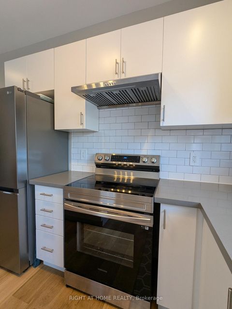 Photo 10 at 22 Westwood Avenue, Painswick South, Barrie