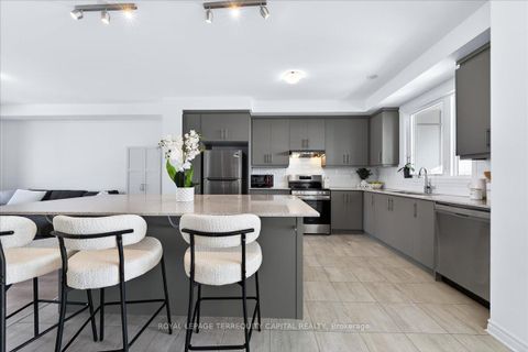 Photo 7 at 92 Pearen Lane, Rural Barrie Southwest, Barrie