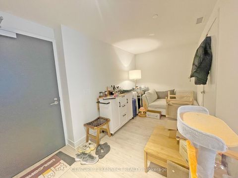 Photo 6 at 3704 - 8 Cumberland Street, Annex, Toronto