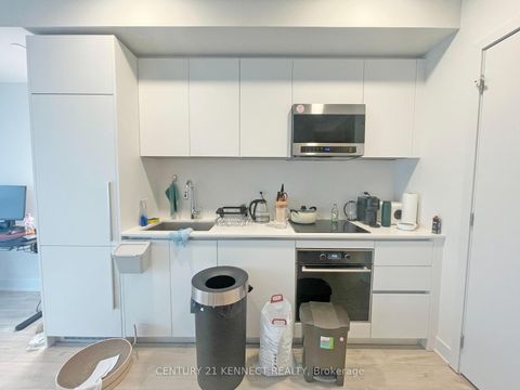 Photo 7 at 3704 - 8 Cumberland Street, Annex, Toronto