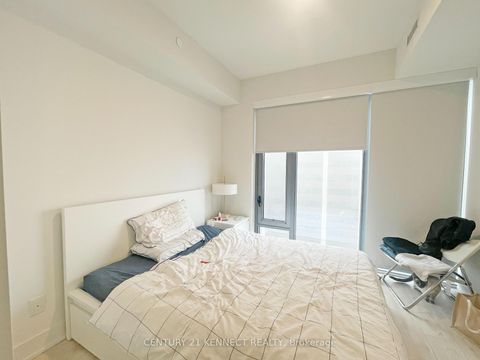 Photo 12 at 3704 - 8 Cumberland Street, Annex, Toronto