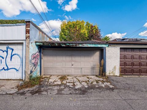 Photo 49 at 918 Ossington Avenue, Junction, Toronto