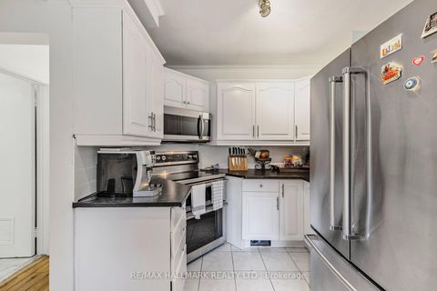 Photo 12 at 80 Berkinshaw Crescent, Don Mills, Toronto