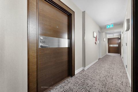 Photo 3 at 530 - 21 Iceboat Terrace, Waterfront Communities C1, Toronto