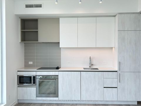 Photo 10 at 3710 - 1000 Portage Parkway, Concord, Vaughan