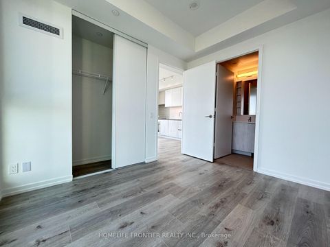 Photo 16 at 3710 - 1000 Portage Parkway, Concord, Vaughan