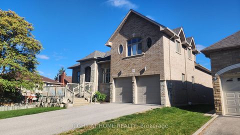 Photo 3 at 53 Rockwell Road, Doncrest, Richmond Hill