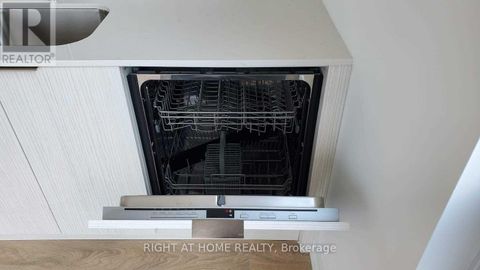 Photo 16 at 2407 - 38 Forest Manor Road, Henry Farm, Toronto