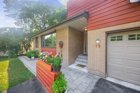 Photo 1 at 19 Talwood Drive, Don Mills, Toronto