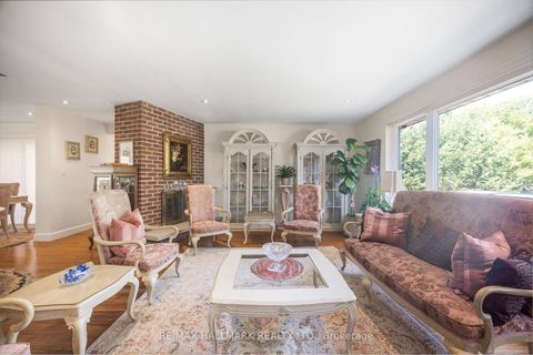 Photo 10 at 19 Talwood Drive, Don Mills, Toronto